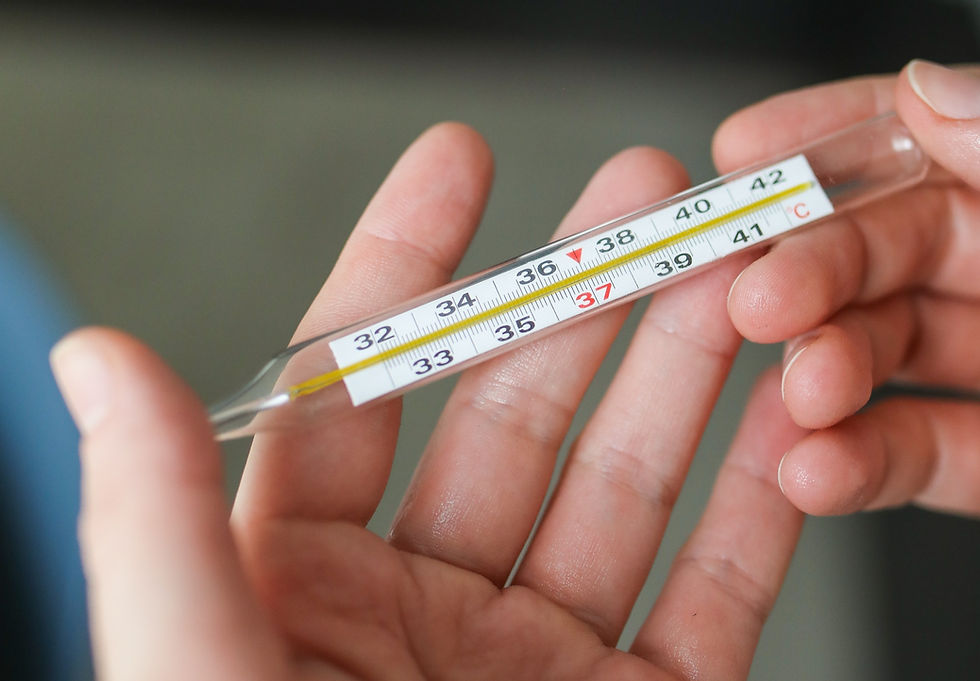 termometro midiendo fiebre