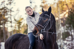 Portrettfoto med hest i Kragerø