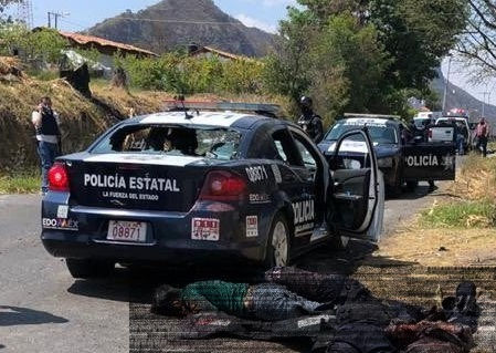 Emboscan a convoy policiaco en Coatepec Harinas, Edomex; hay 13 muertos