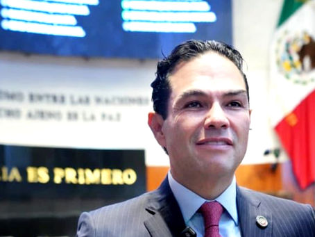 Enrique Vargas del Villar, es el senador más productivo del PAN