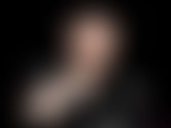 Universal Music demanda a los papás de Christian Nodal ante la FGR