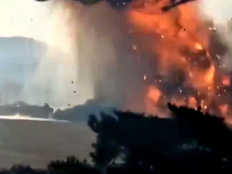 ¡Imágenes Fuertes! Avión se estrella en el Aeropuerto de Muan, Corea del Sur; hasta el momento suman 23 pasajeros muertos