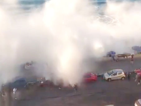 ¡Imágenes Fuertes! Impactantes olas sacuden a Viña del Mar, Chile