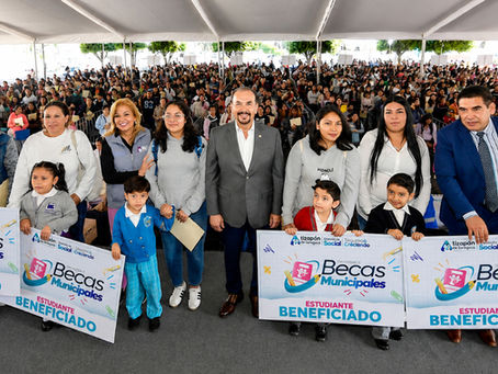 Becas educativas Atizapán de Zaragoza: Pedro Rodríguez Villegas inicia entrega de más de 52 millones de pesos