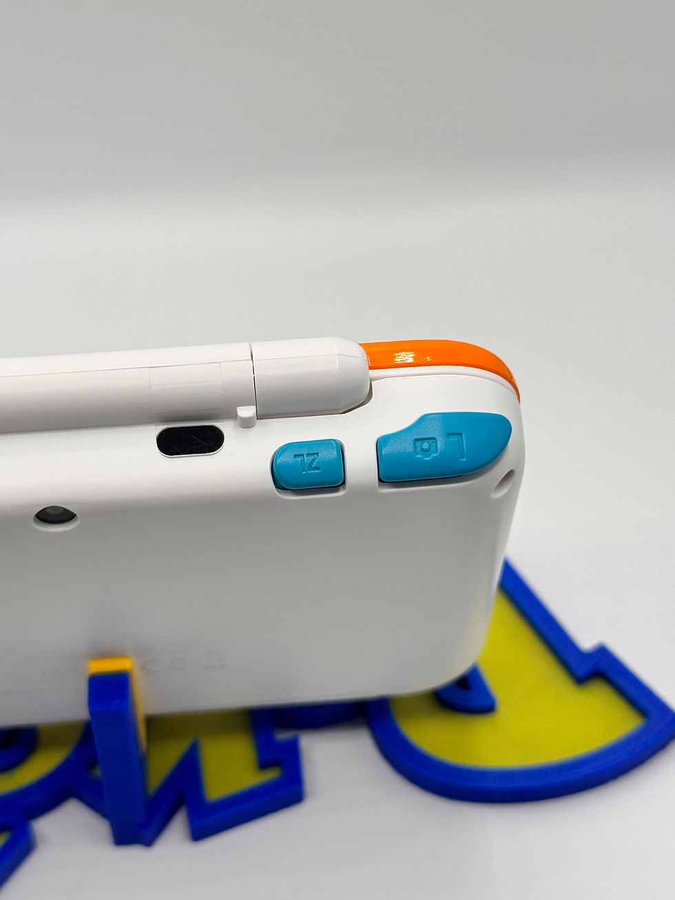 Thumbnail: Nintendo 2DS XL Handheld System - Glass screens Charizard theme  