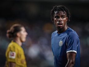 Carney Chukwuemeka ne ferme pas la porte au Nigeria