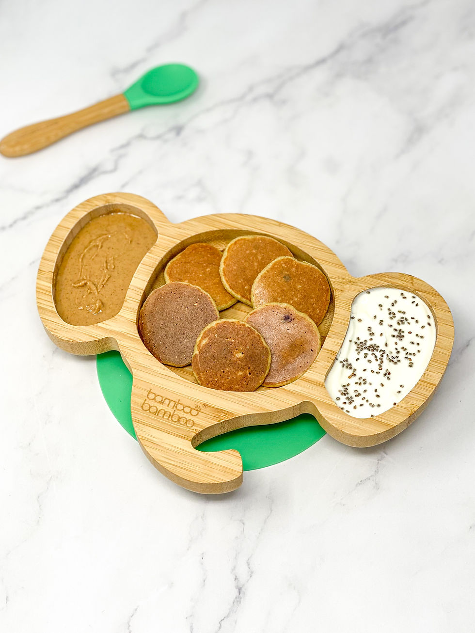 MINI BANANA & BLUEBERRY PANCAKES in elephant bamboo plate for kids blw
