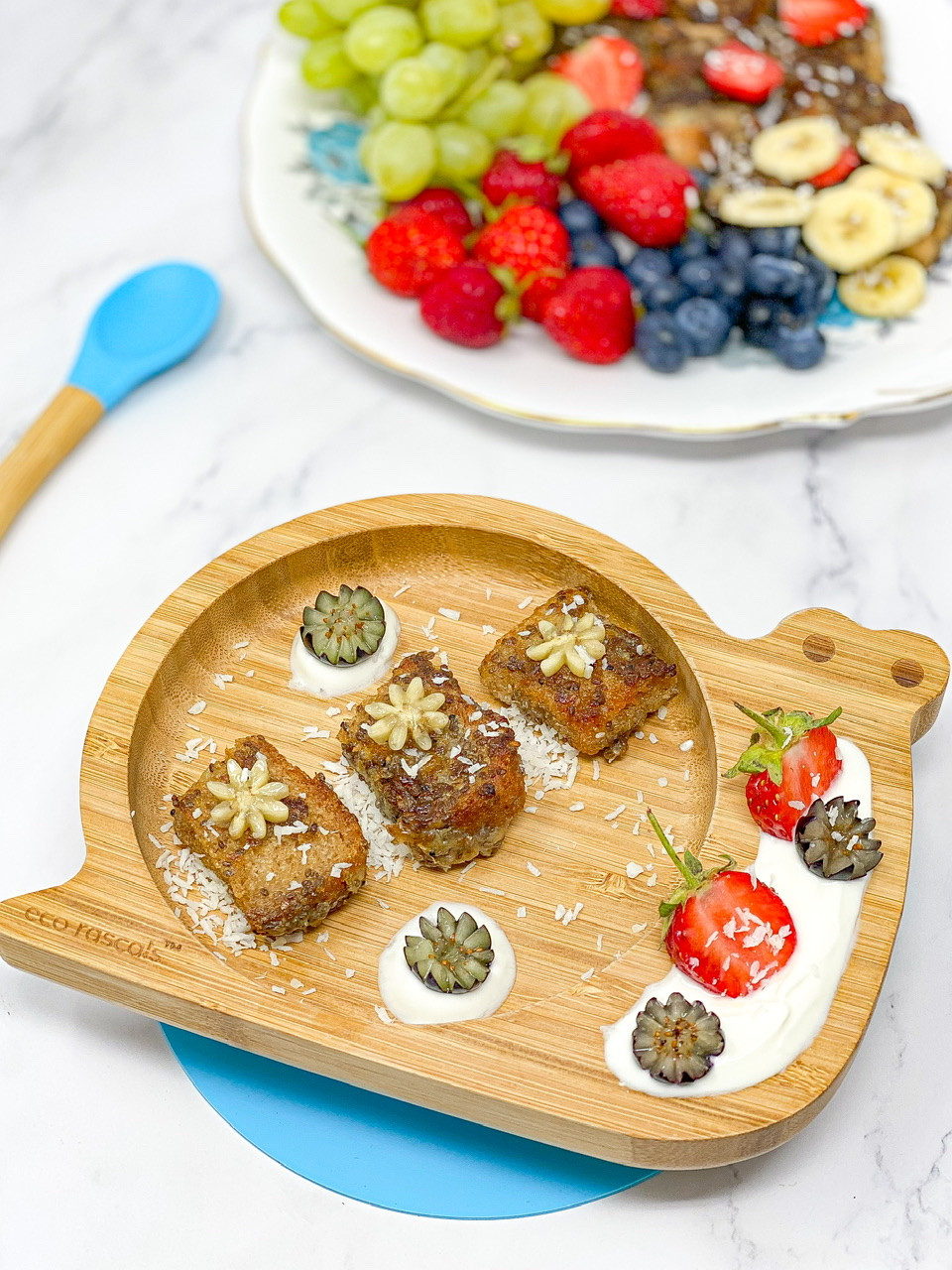 VEGAN BANANA FRENCH TOAST wit peanut butter duck bamboo plate