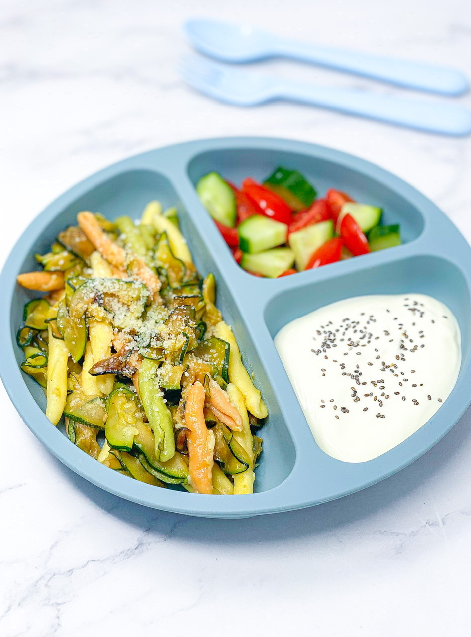 EASY COURGETTE PASTA full of colours for kids