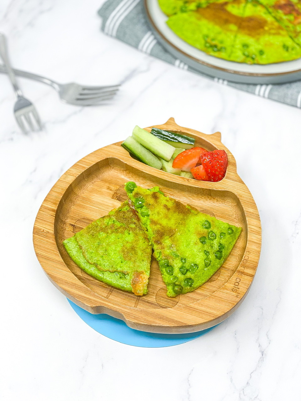 HULK OMELETTE in bamboo plate for fun food