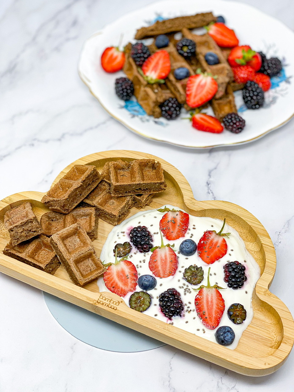 CHOCO - ZUCCHINI WAFFLES with fruits