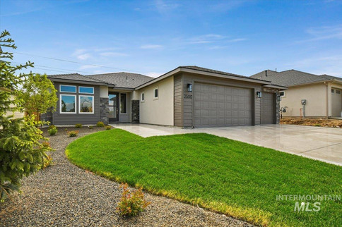 PENDING!- 2500 S Pelion Way