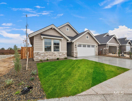 AVAILABLE - 1172 W Capstone Dr