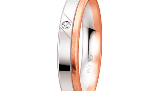 Alianza en Oro Rosa y Blanco Mate con Diamante