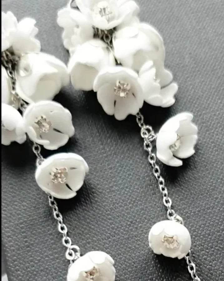Thumbnail: ELYSSA Bridal Flow Silver Earrings
