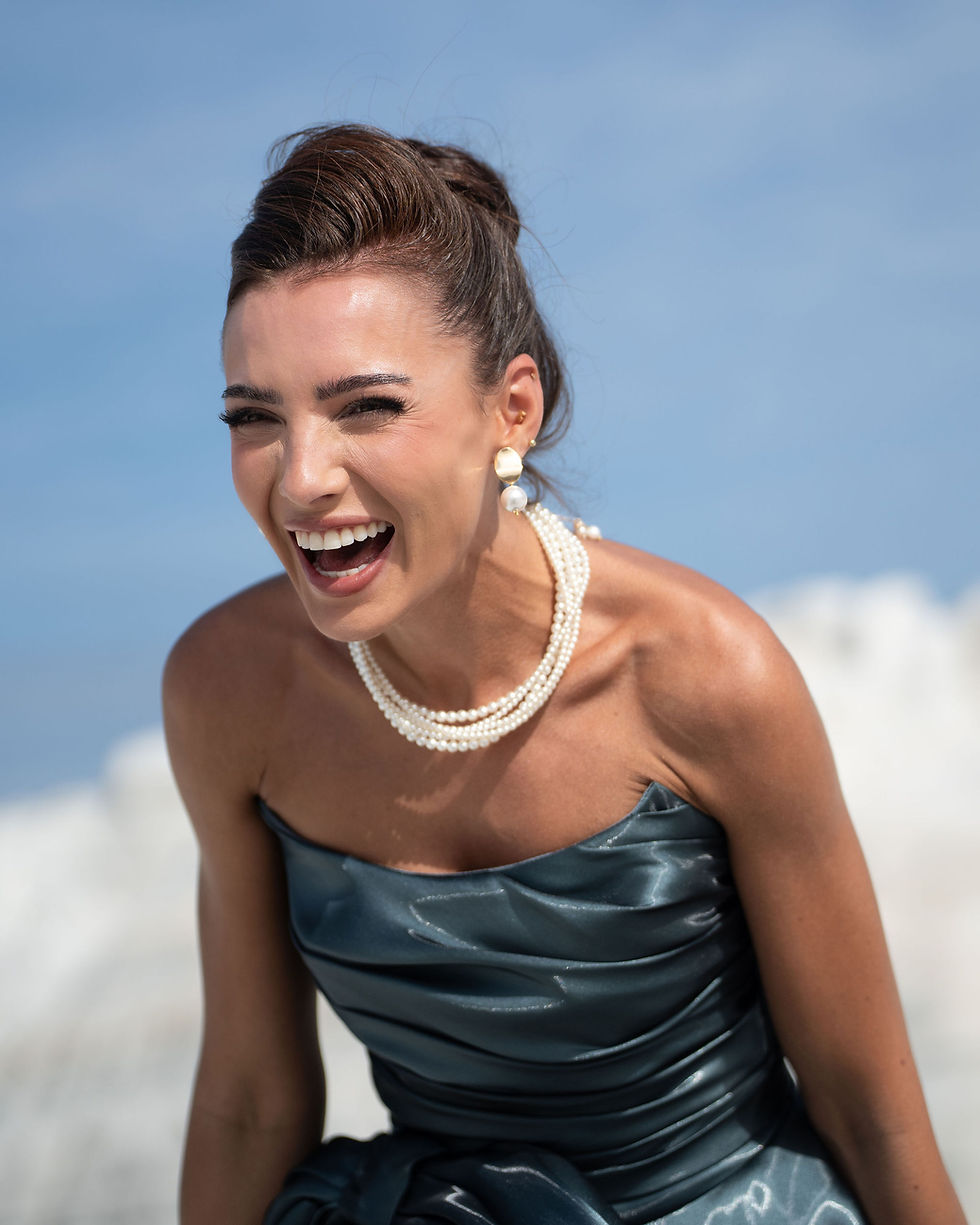 Miniatiūra: Pearl Necklace