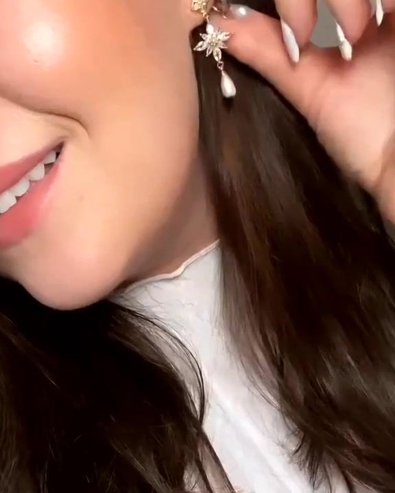 섬네일: AMELLO Tear-drop Pearl Gold Earrings