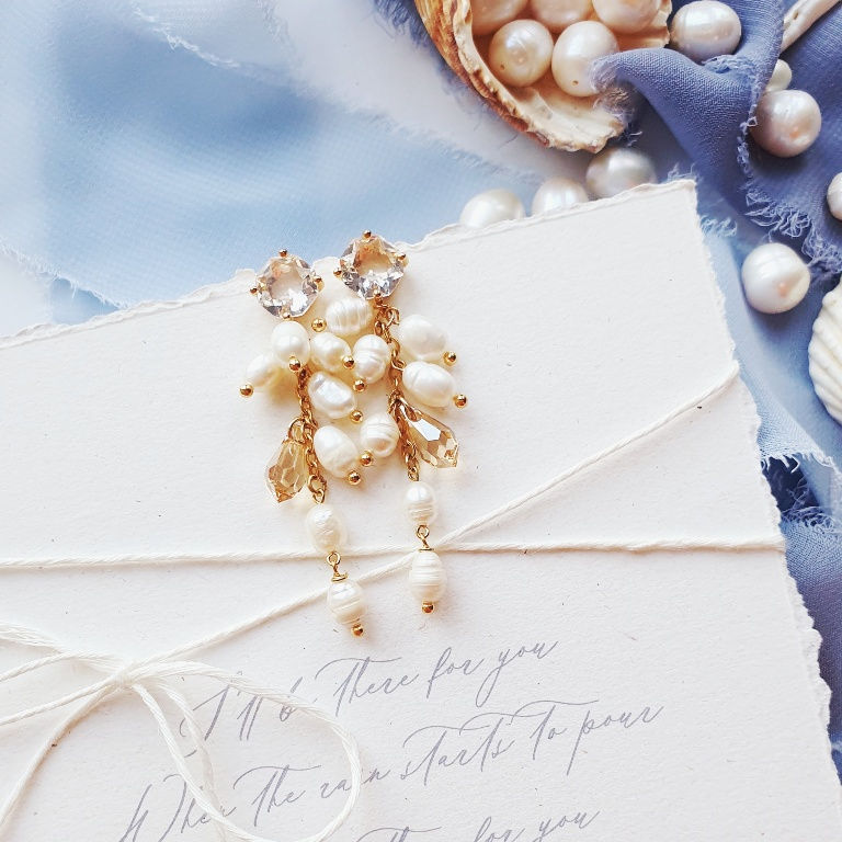 Thumbnail: ARLA Crystal Pearl Garlands