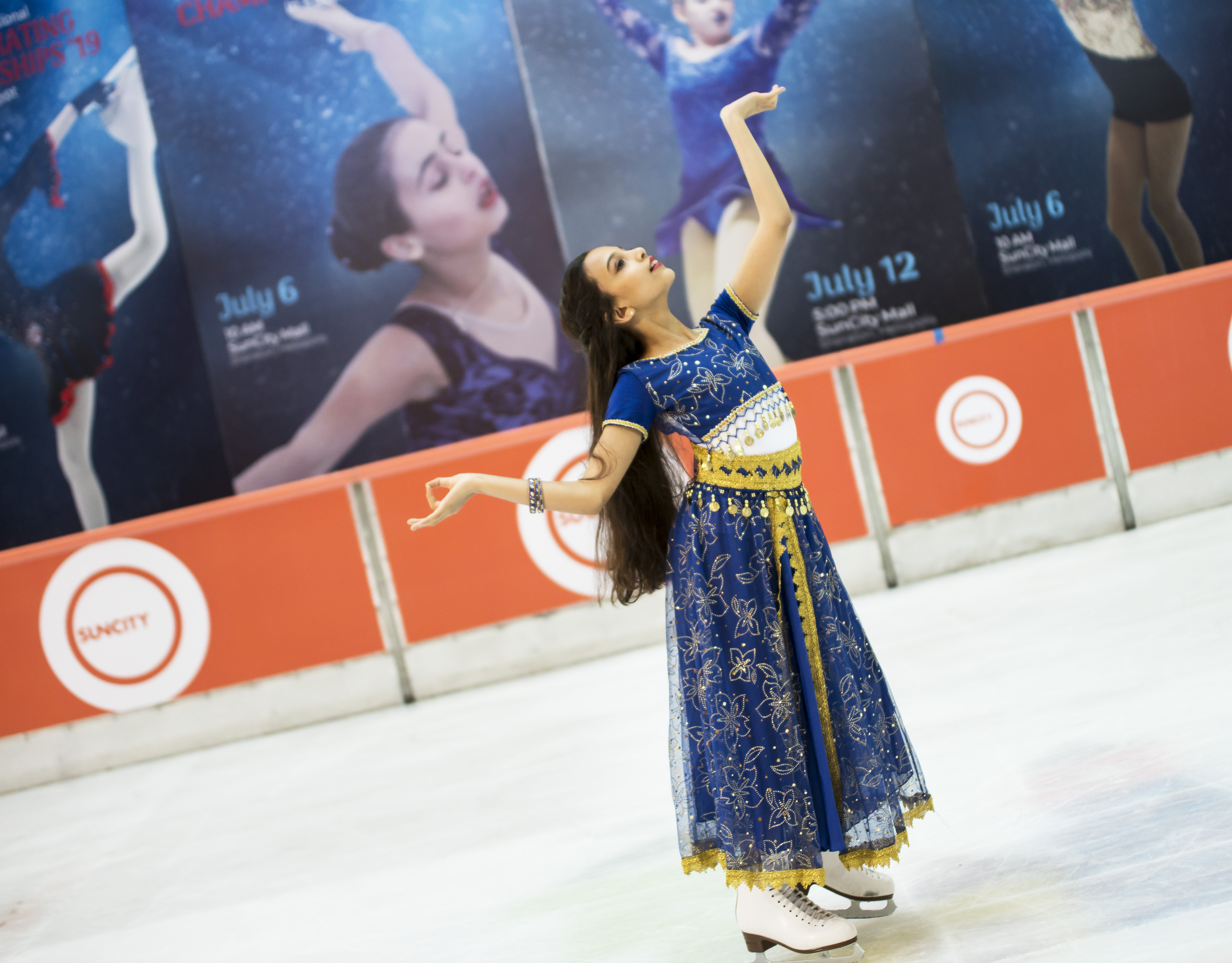 SKATE THE WORLD SHOW Figure Skating Cairo, Egypt Ice Skate Egypt