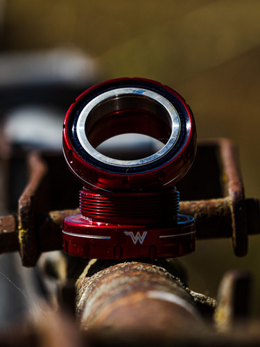 White Industries External BSA Bottom Bracket | LOOP Cycles