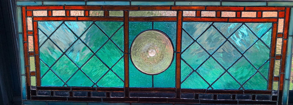 Indoor room transom