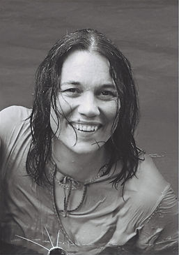 Portrait_SylviaH_sw_edited.jpg