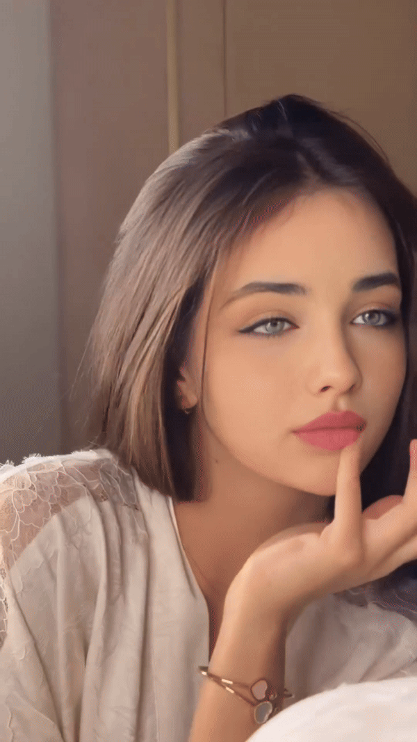 beauty2.gif
