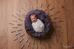 Picadinha do amor, foto de recem nascido newborn com seringas do tratamento de Trombofilia