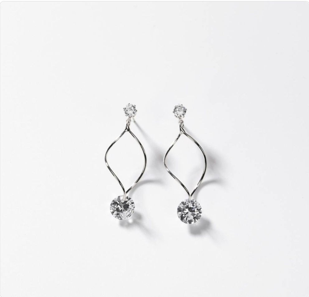Pendants d'oreilles connexion brillante métal rhodié BIGOM156