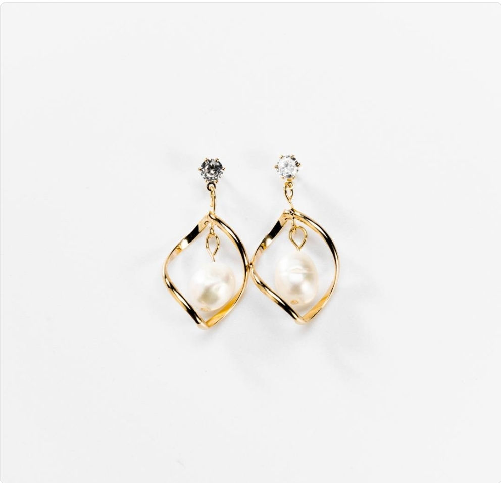 Pendants d'oreilles cœur de perle plaqués or 24 carats BIGOD170