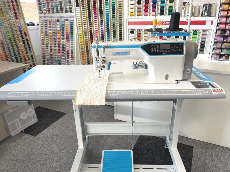 Thumbnail: Jack A6F Single Needle Feed Lockstitch Industrial Machine