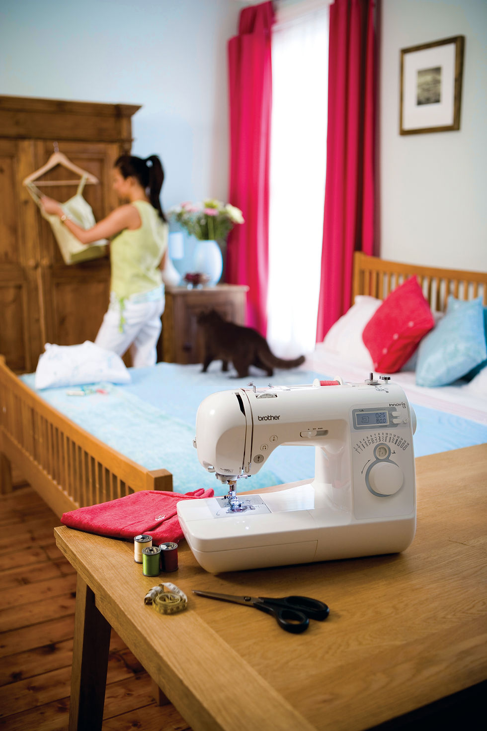 Thumbnail: Innovis 15 Brother sewing machine in a studio setting