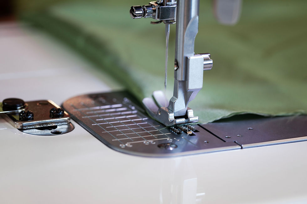 Thumbnail: close up of the feed with pin action on the Brother PQ1600s heavy duty straight stitch machine