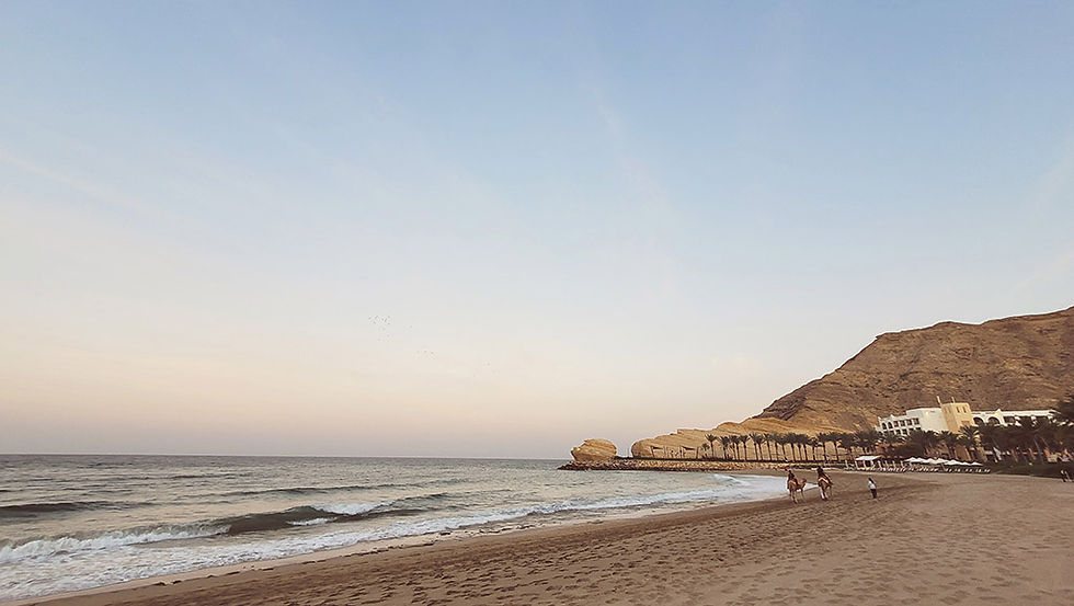 Coucher de soleil à la plage de Mascate, Oman