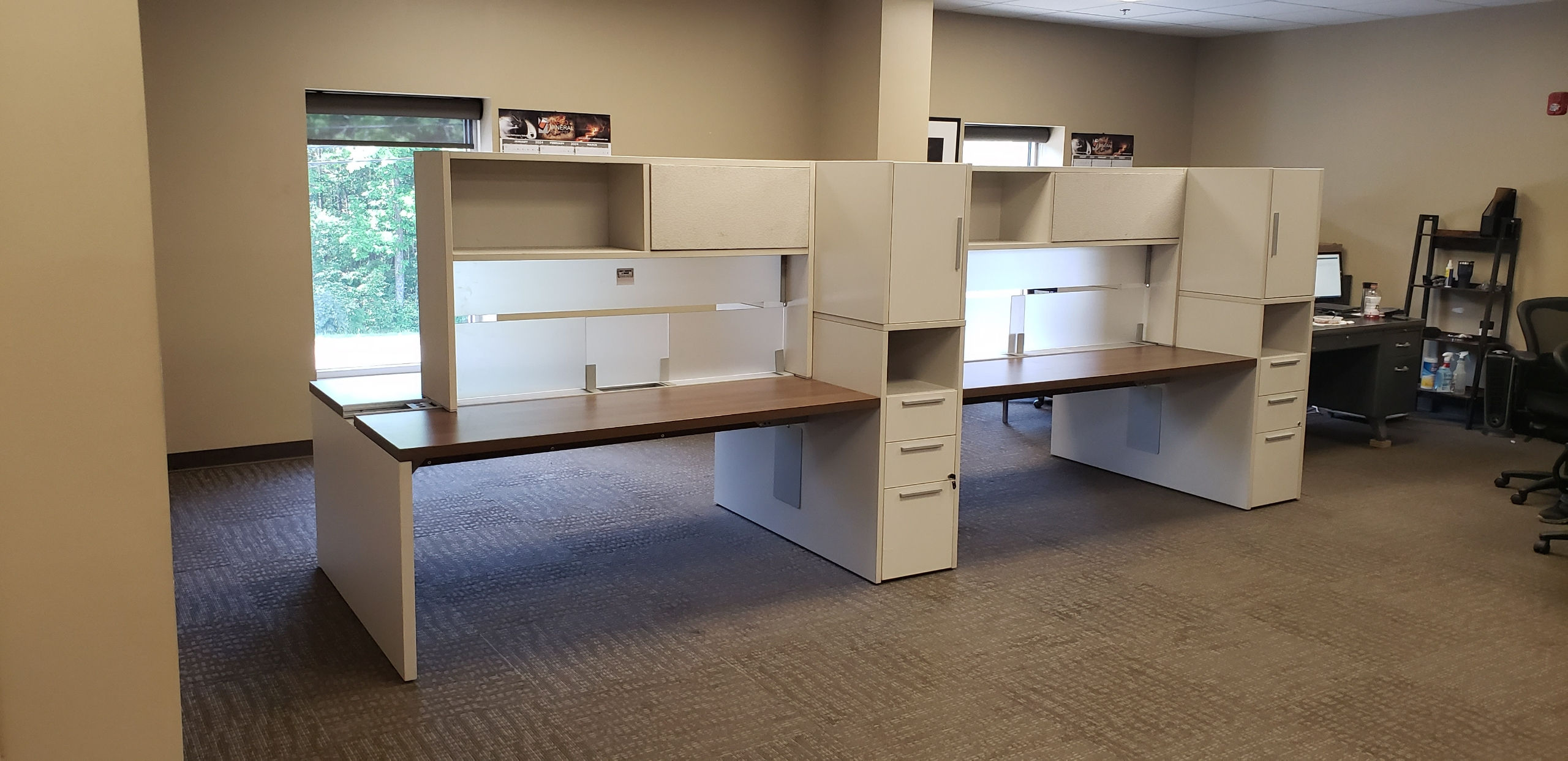 Quad Cubicle Desk Set