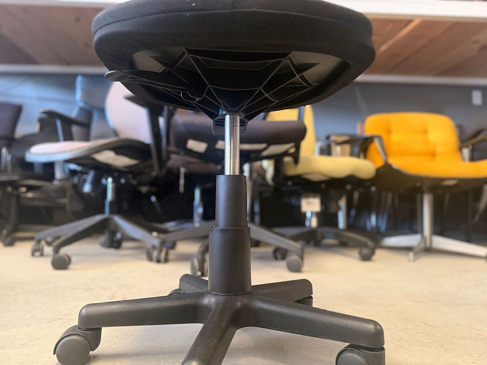 Thumbnail: Used Simple Chair