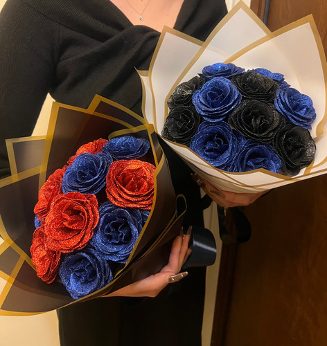 ピンク グリッターローズ 12本 50本のグリッターローズで出来るハート