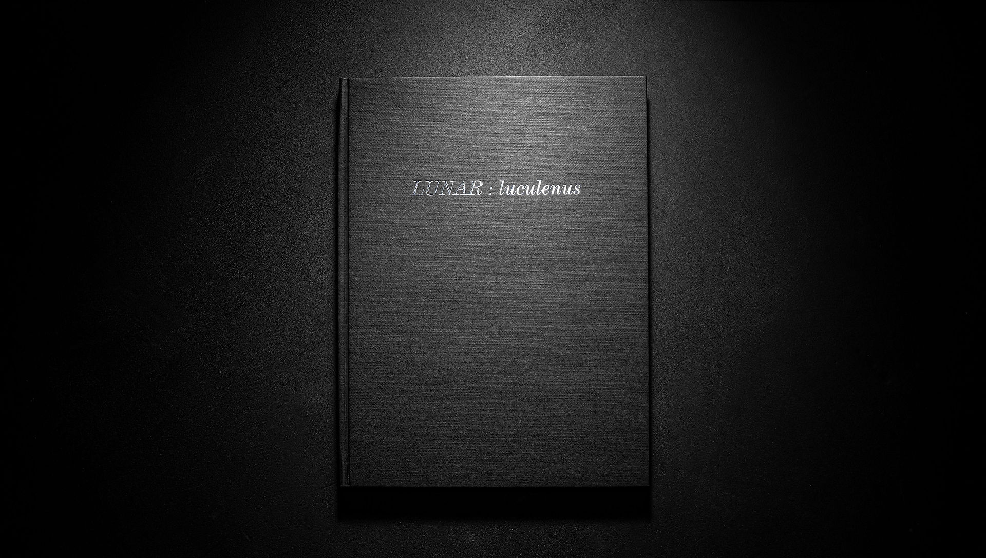Lunar : Luculenus Photobook