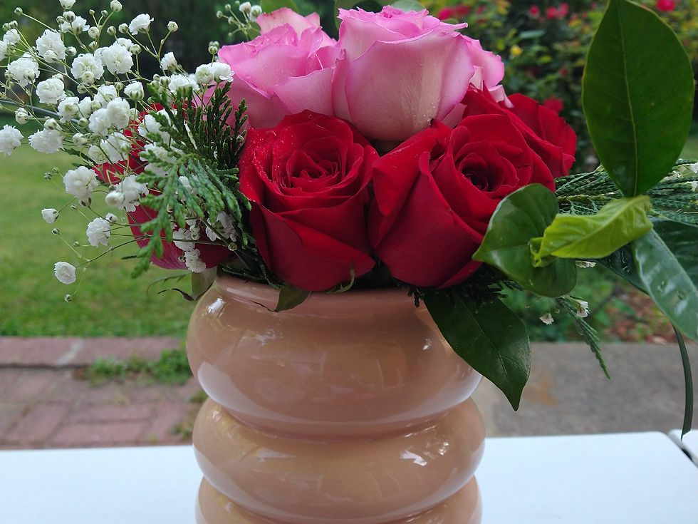 Thumbnail: Ceramic Vase Arrangements 