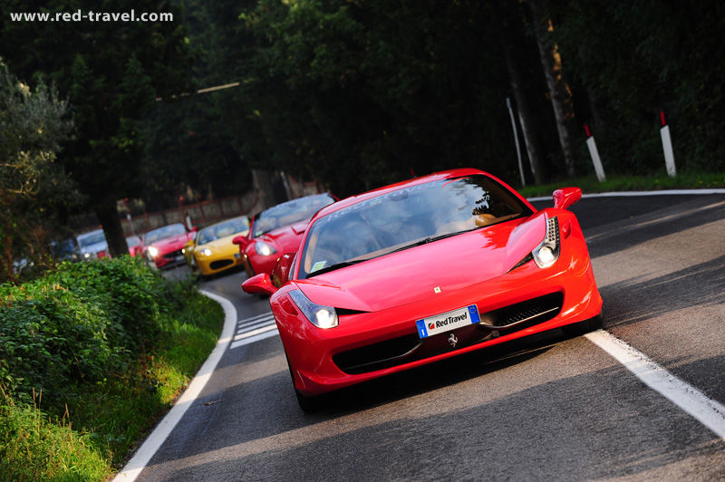 Red_Travel_25