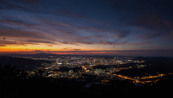 GIF 2023유니크베뉴.gif