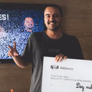 Foto pequena 02.png