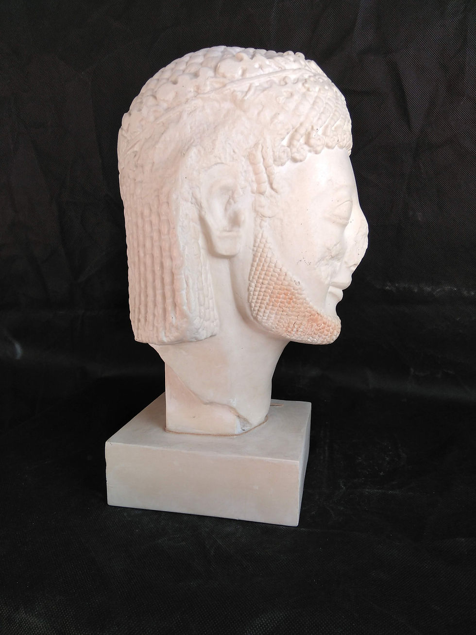 Thumbnail: Cavalier Rampin | VIe siècle avant J-C | Musée du Louvre