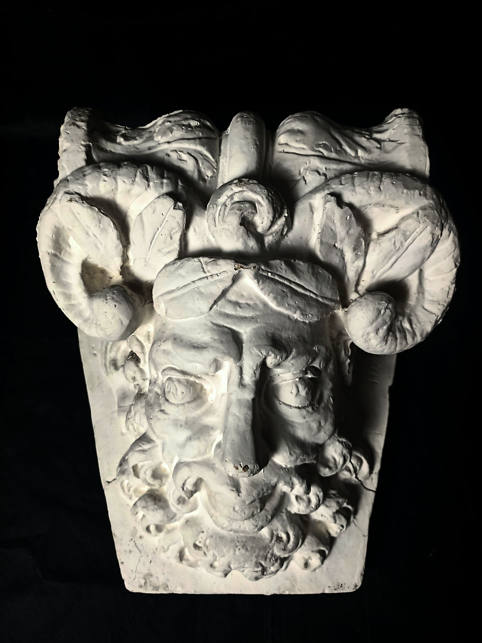 Thumbnail: Mascaron Tête de Faune - Clef de voute - Musée Carnavalet