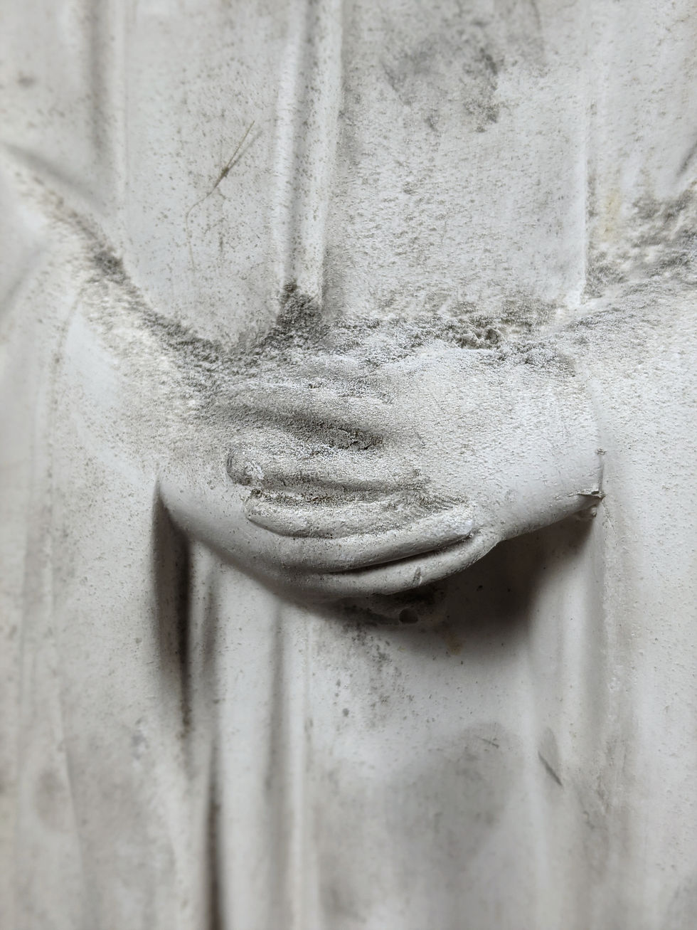 Thumbnail: Mourner with arms crossed, hood down