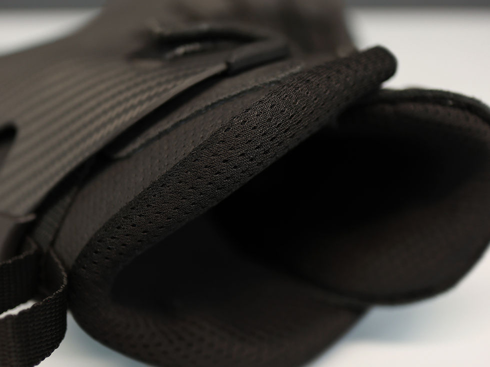 Adapt Superleggera RAW lining detail