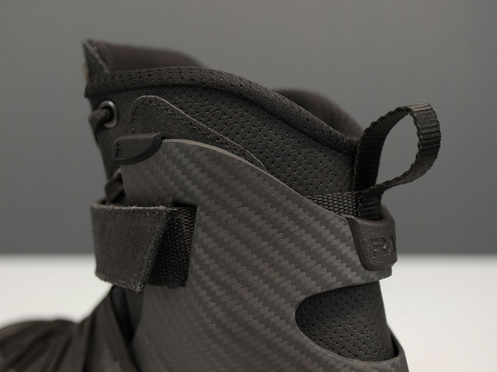 Adapt Superleggera RAW carbon prepreg shell