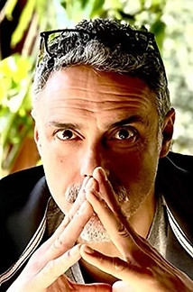 Caselli headshot - Daniel Scott.jpg