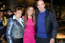 1712905345562_1hofiw_2_1