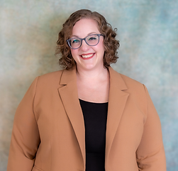 Lindsay Goldner Headshot.png